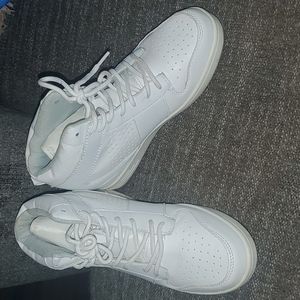 Rue21 high-top sneakers, size 6/7, white